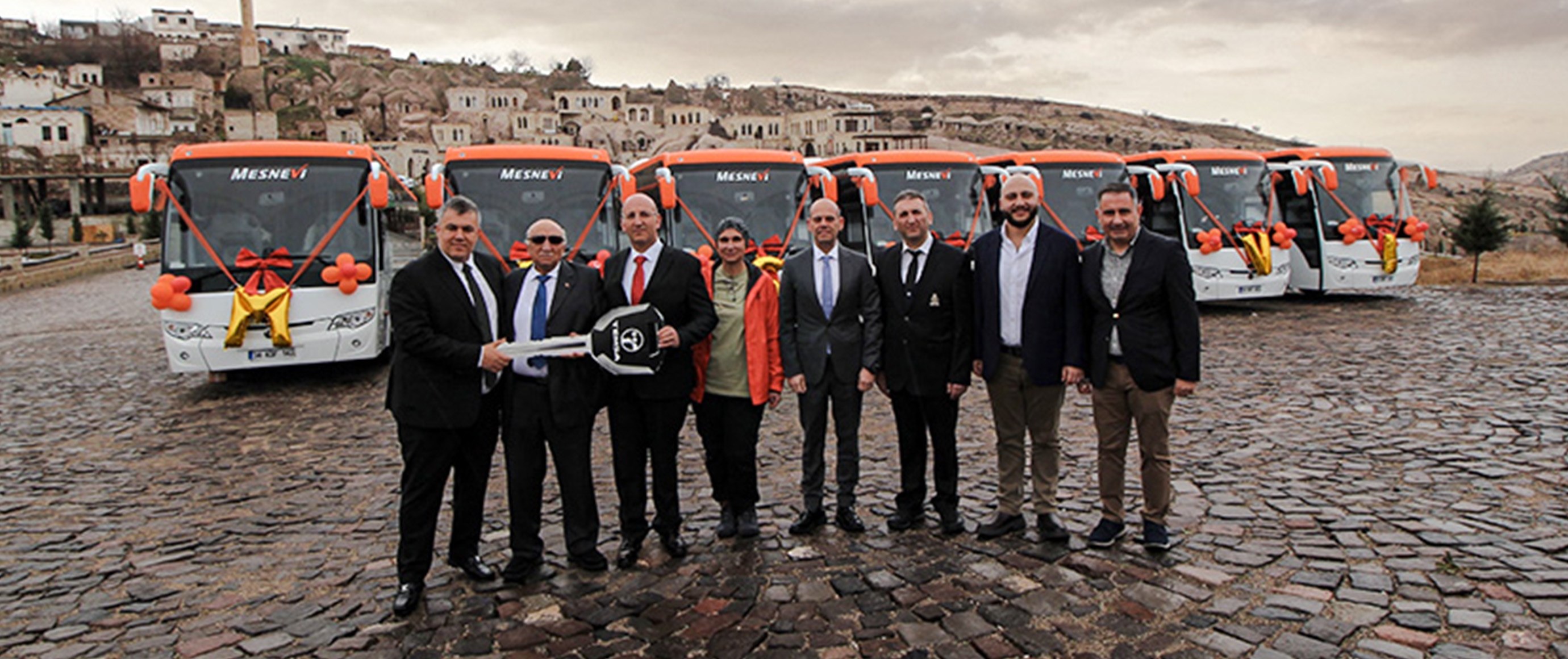 TEMSA ve Mesnevi, 31 Yıllık İş Birliğini 15 Otobüslük Yeni Teslimatla Taçlandırdı.